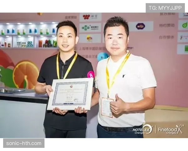 唐佳豪这么爱穿运动鞋,私下难道就是个隐藏潮人? 唐佳豪这么爱穿运动鞋,私下难道就是个隐藏潮人?